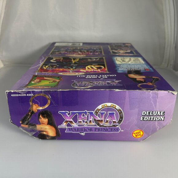 Toy Biz Xena Warrior Princess Deluxe Edition 10" Action Figure 1996 Complete OB - Picture 8 of 11